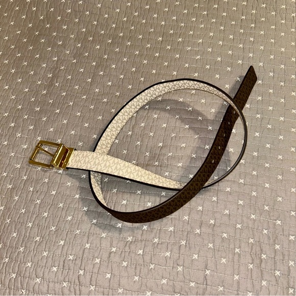 Michael Kors Reversible Monogram Brown and Ivory Belt with Gold Buckle - Picture 3 of 7